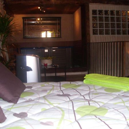 Casa Rural Con Jacuzzi Taberna Del Tio Pedro Cabanas de Polendos Esterno foto