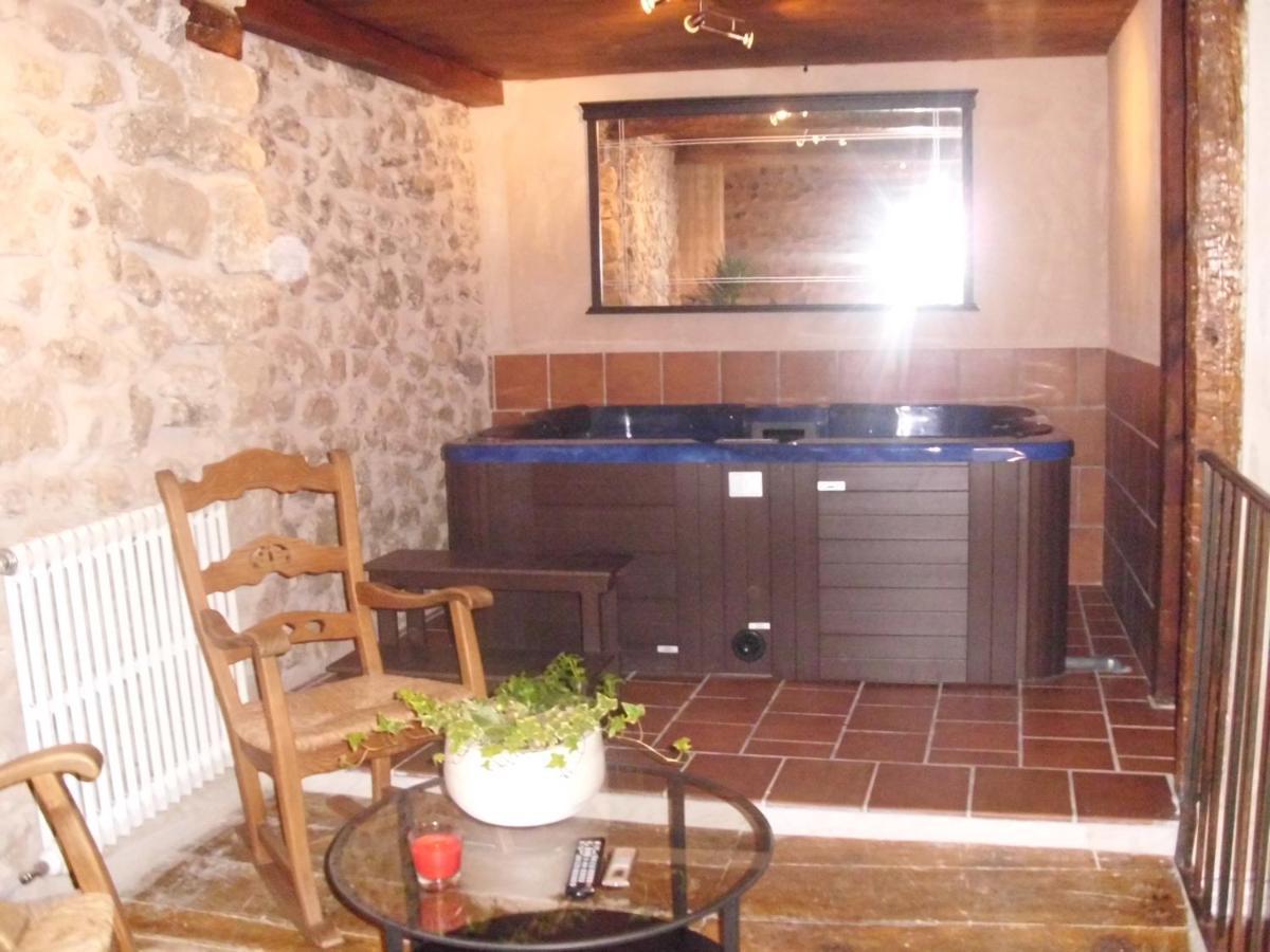 Casa Rural Con Jacuzzi Taberna Del Tio Pedro Cabanas de Polendos Esterno foto